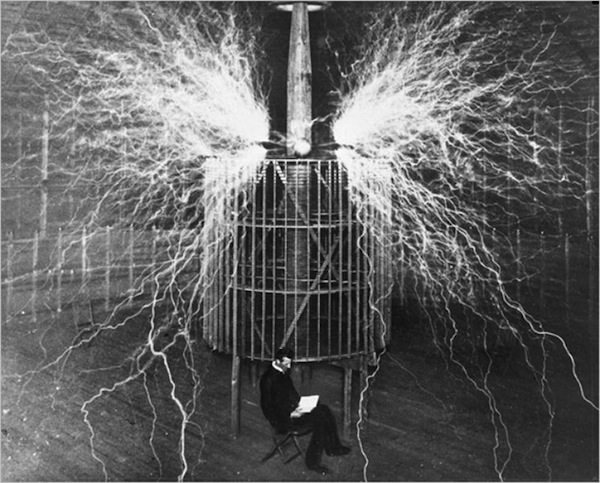 Nikola Tesla – Túnel do Tempo 