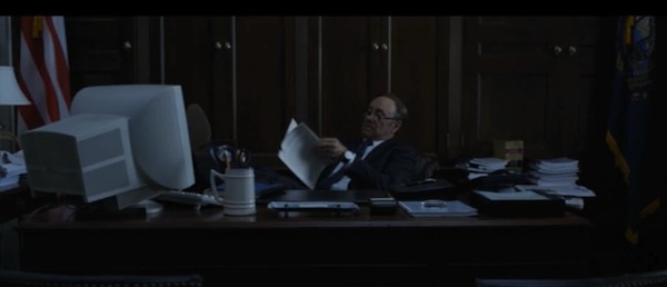 House of Cards - Monitor de Tubo