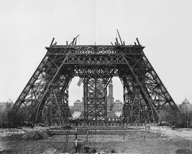 A construção da Torre Eiffel 10