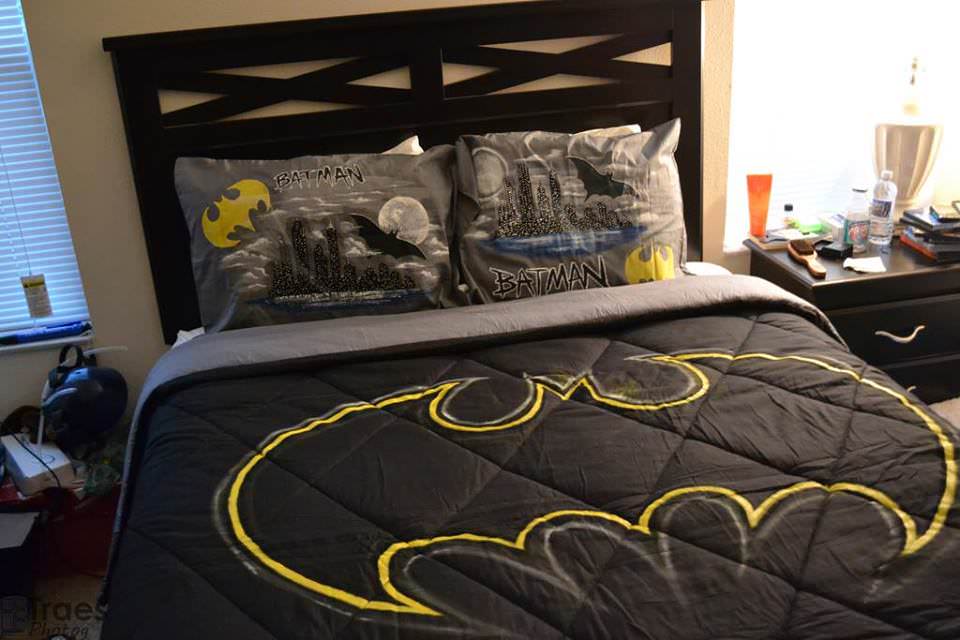 22 ideias para decorar sua casa com o tema do Batman 02
