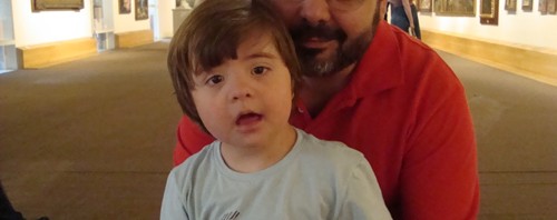 a vida com logan Síndrome de Down