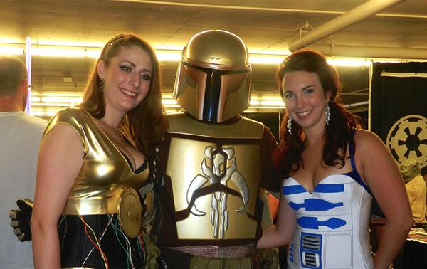 O C-3PO e o R2-D2 esse são os Droids que você está procurando [Cosplay]