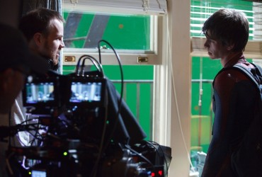 O diretor Marc Webb com o Andrew Garfield nas filmagens
