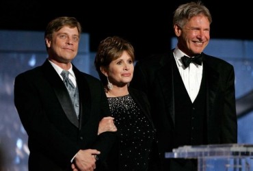 Carrie Fisher confirmou que a Leia, Han e Luke irão voltar