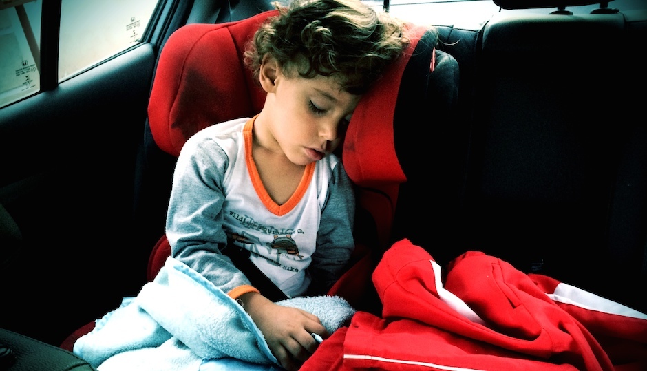 Padawan dormindo no carro
