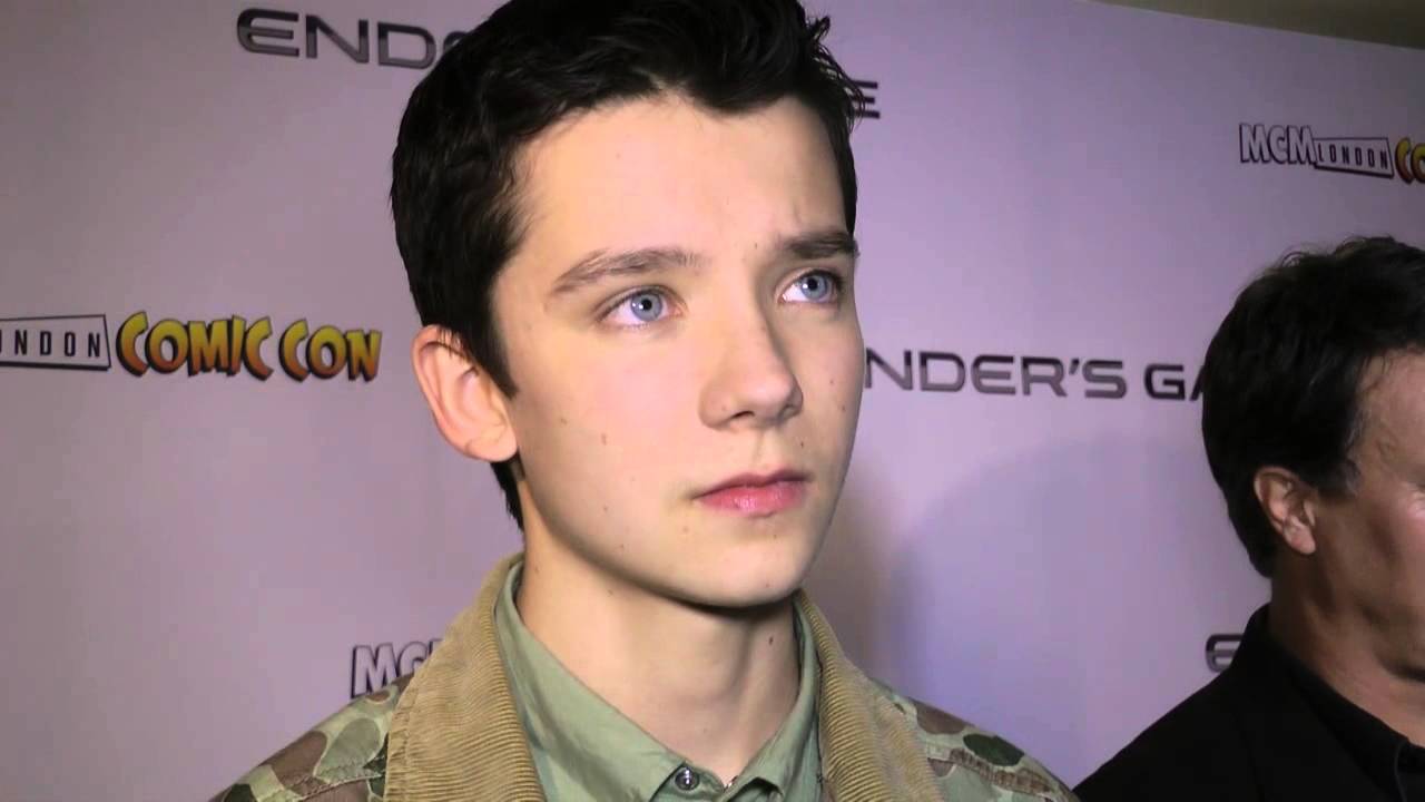E Asa Butterfield é o ator que interpretará o Homem-Aranha - E eu gostei