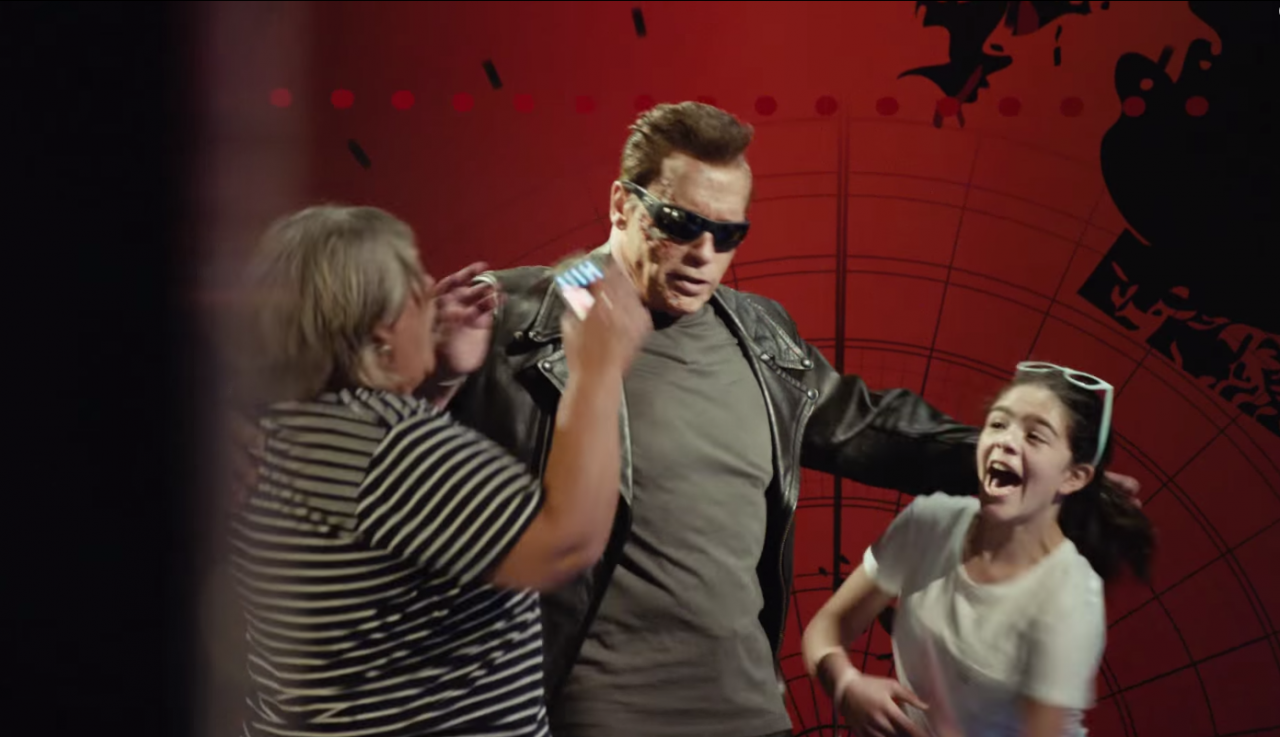 Pegadinha com com o Schwarzenegger no Madame Tussauds 1