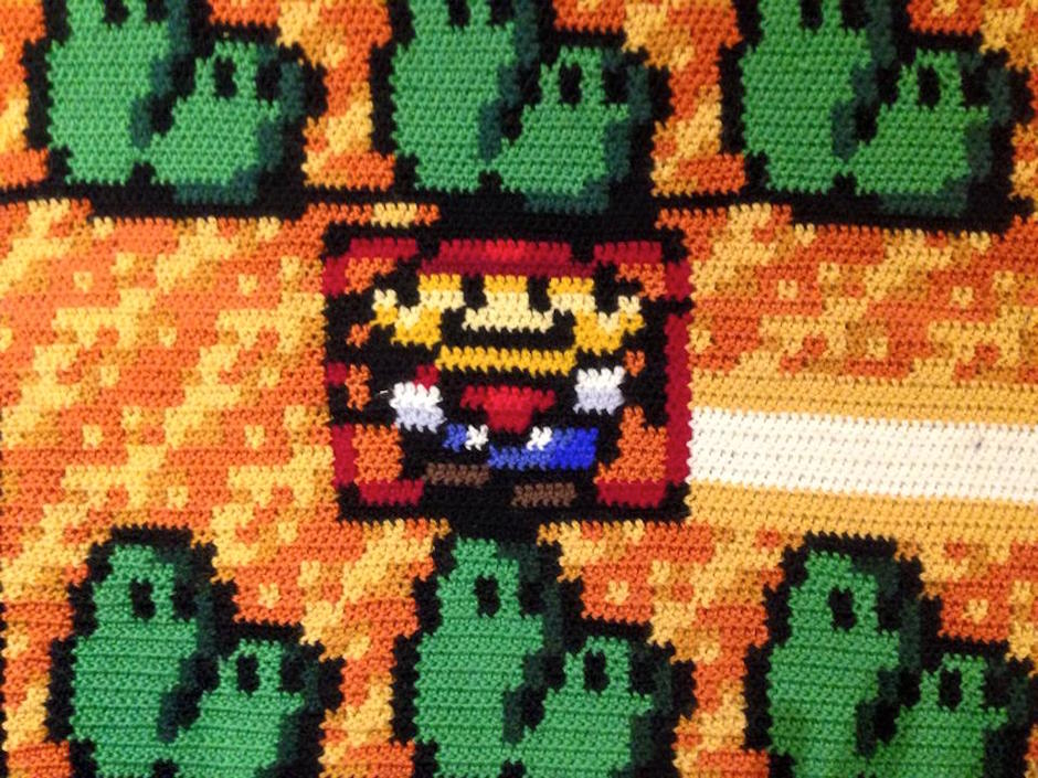 Ser nerd é ficar 06 anos fazendo um tapete de crochê do mapa do Super Mario Bros 00