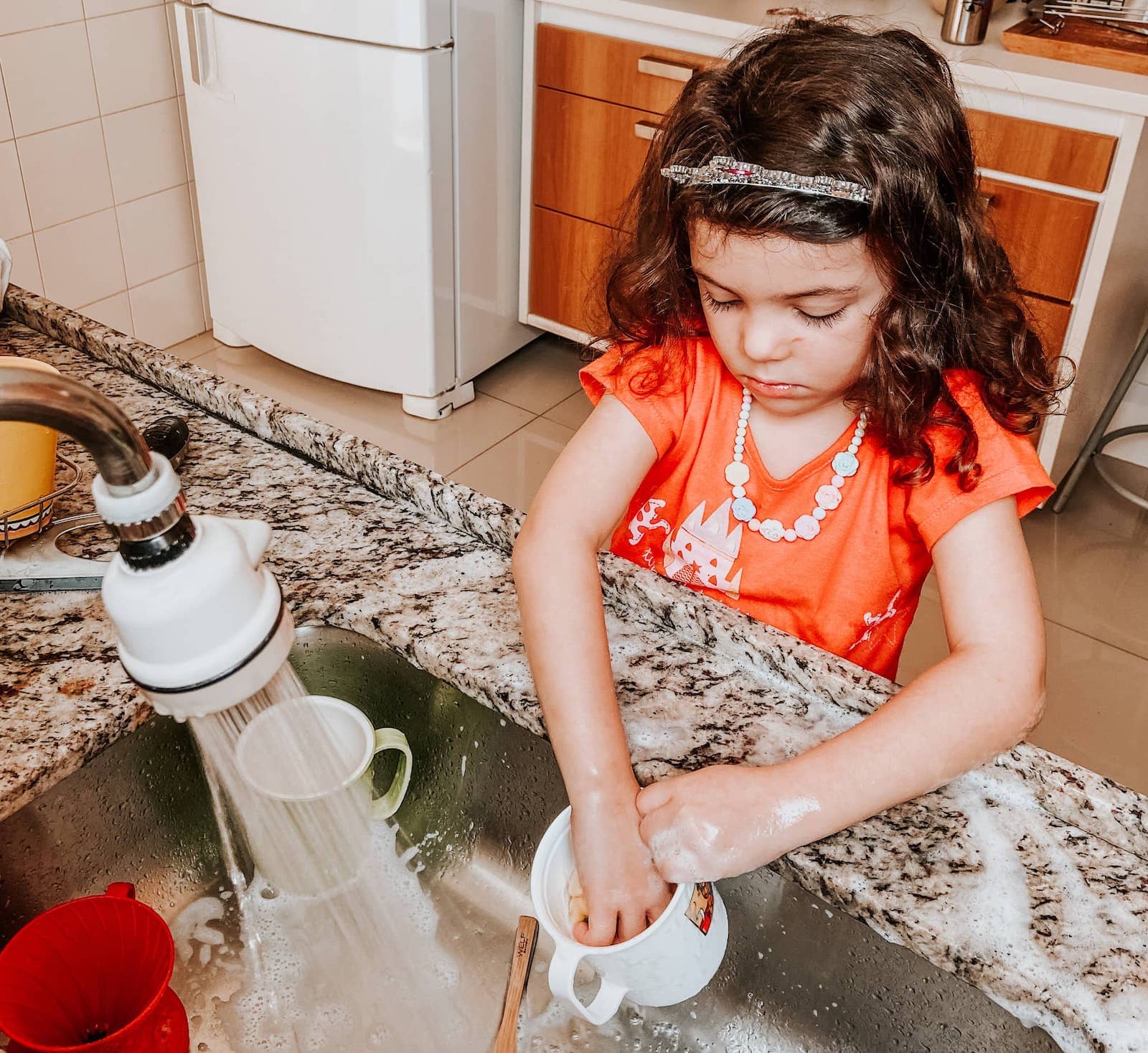 Cozinha bagunçada durante a quarentena? Saiba como evitar