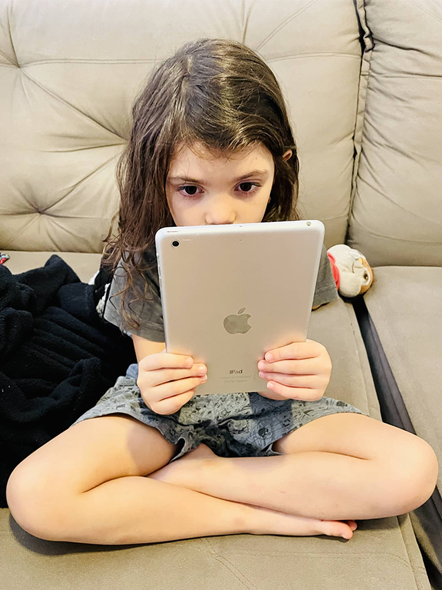 Como limpar brinquedos e eletrônicos?